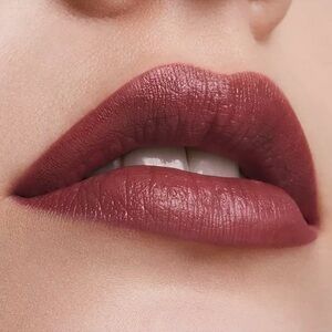 Estee Lauder 440 Irresistible Lipstick Pure Color Envy Sculpting Neutral Tan